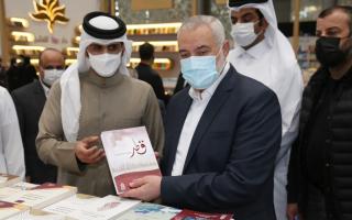 Hamas chief visits 31st International Book Fair in Doha